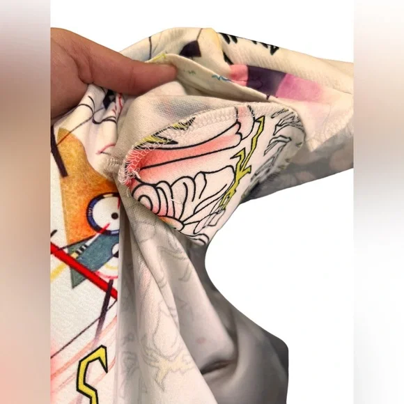 Graffiti print blazer and extra-large. Stretchy material. lightly worn. - Picture 3 of 8